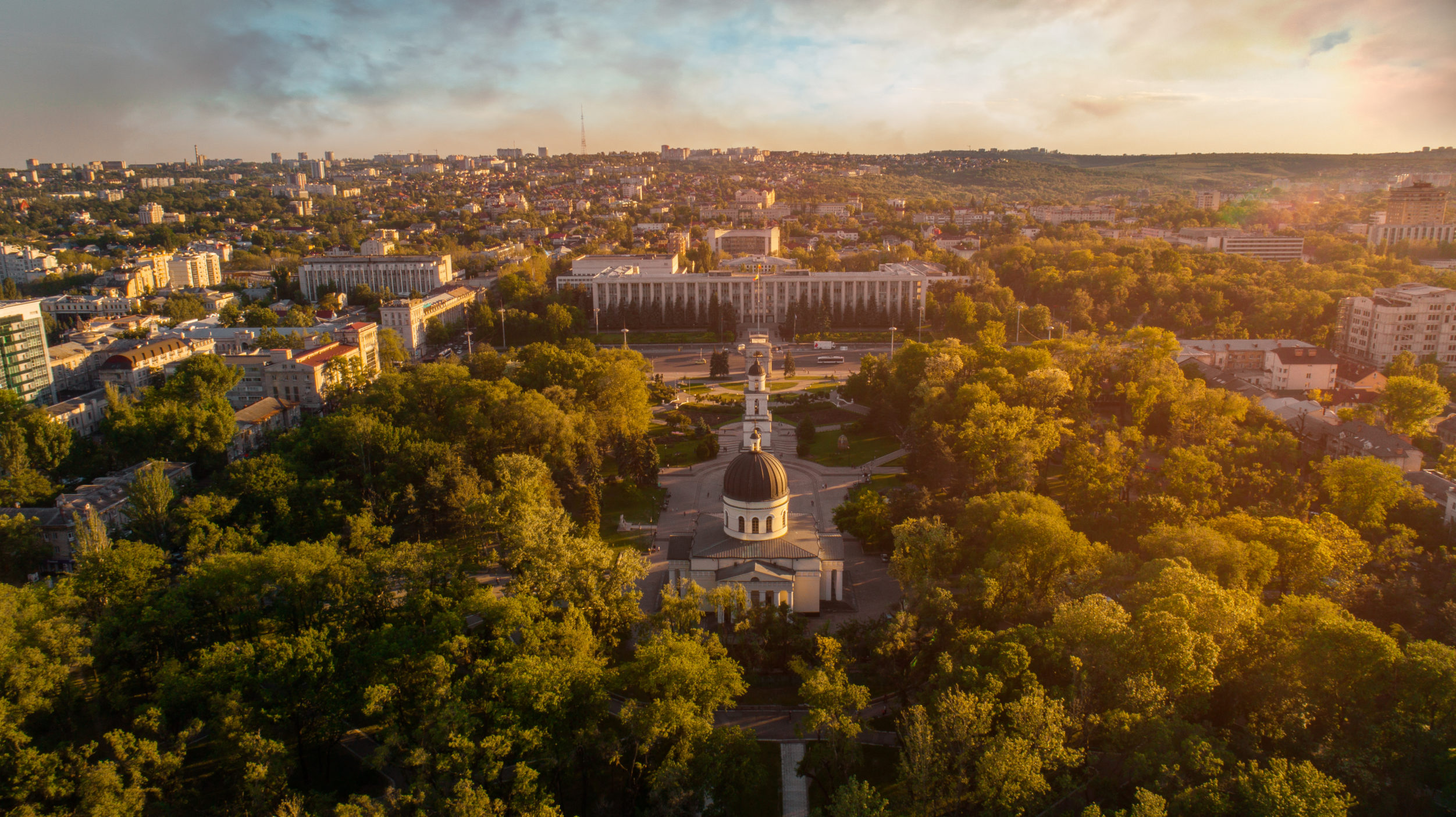 Moldova 2503x1406